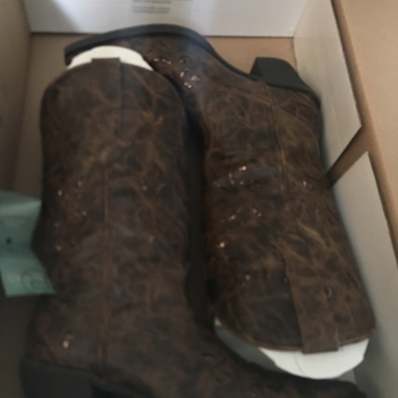 Brown Cowgirl Boots - Picture 3 of 3